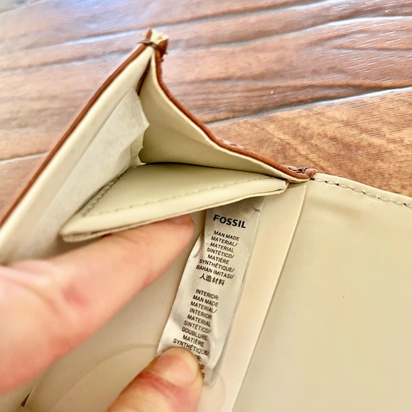 Fossil Sofia tan brown vegan leather glasses case NEW - Picture 8 of 8